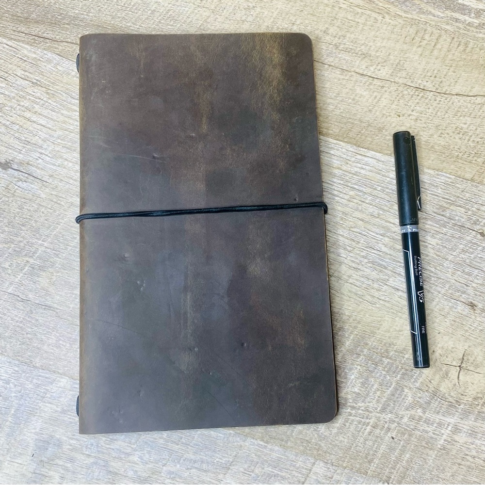 Large Journal Cover. Rustic brown oil tan leather, 9x 5.5”” Free Insert